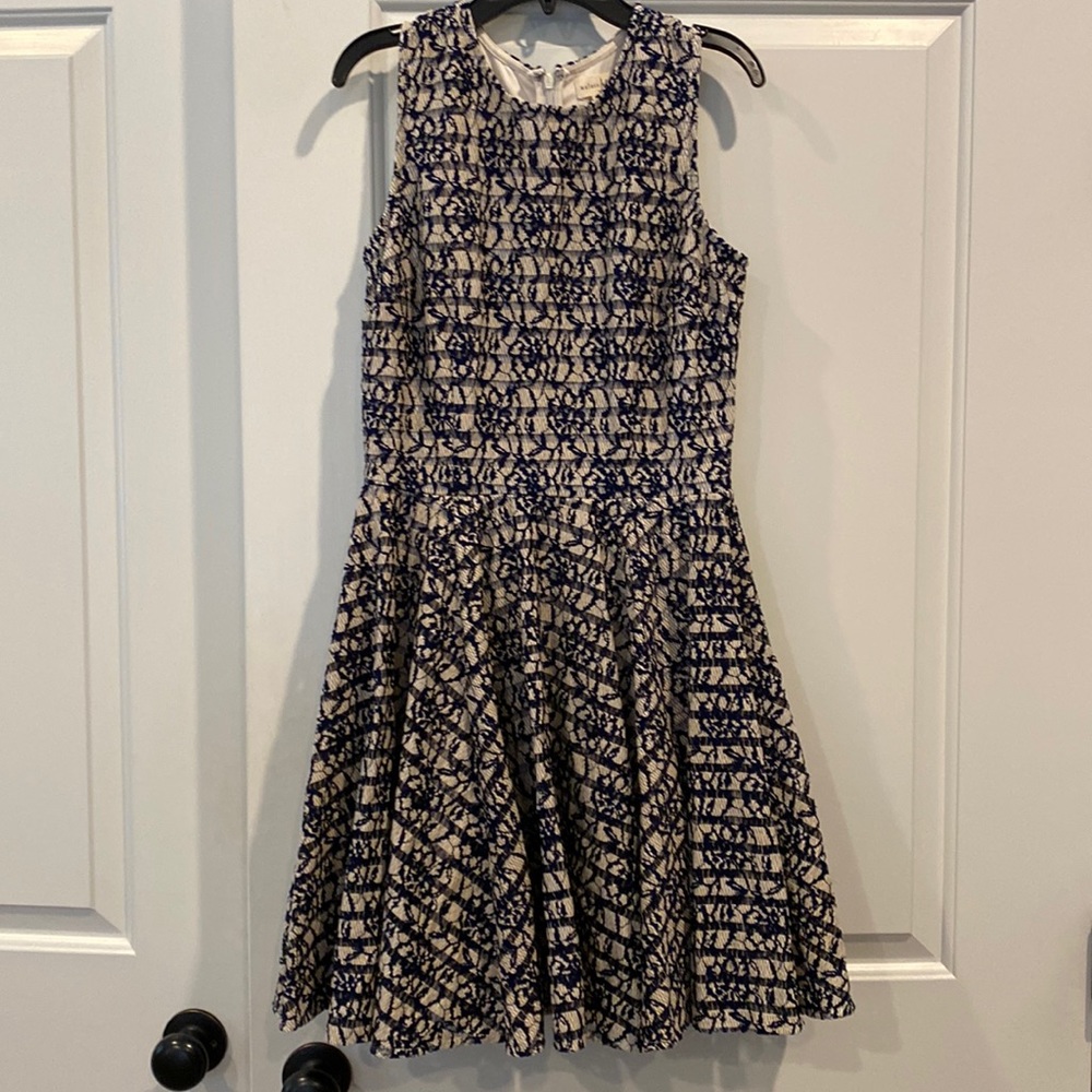 Cocktail dress with velvet rose lace overlay